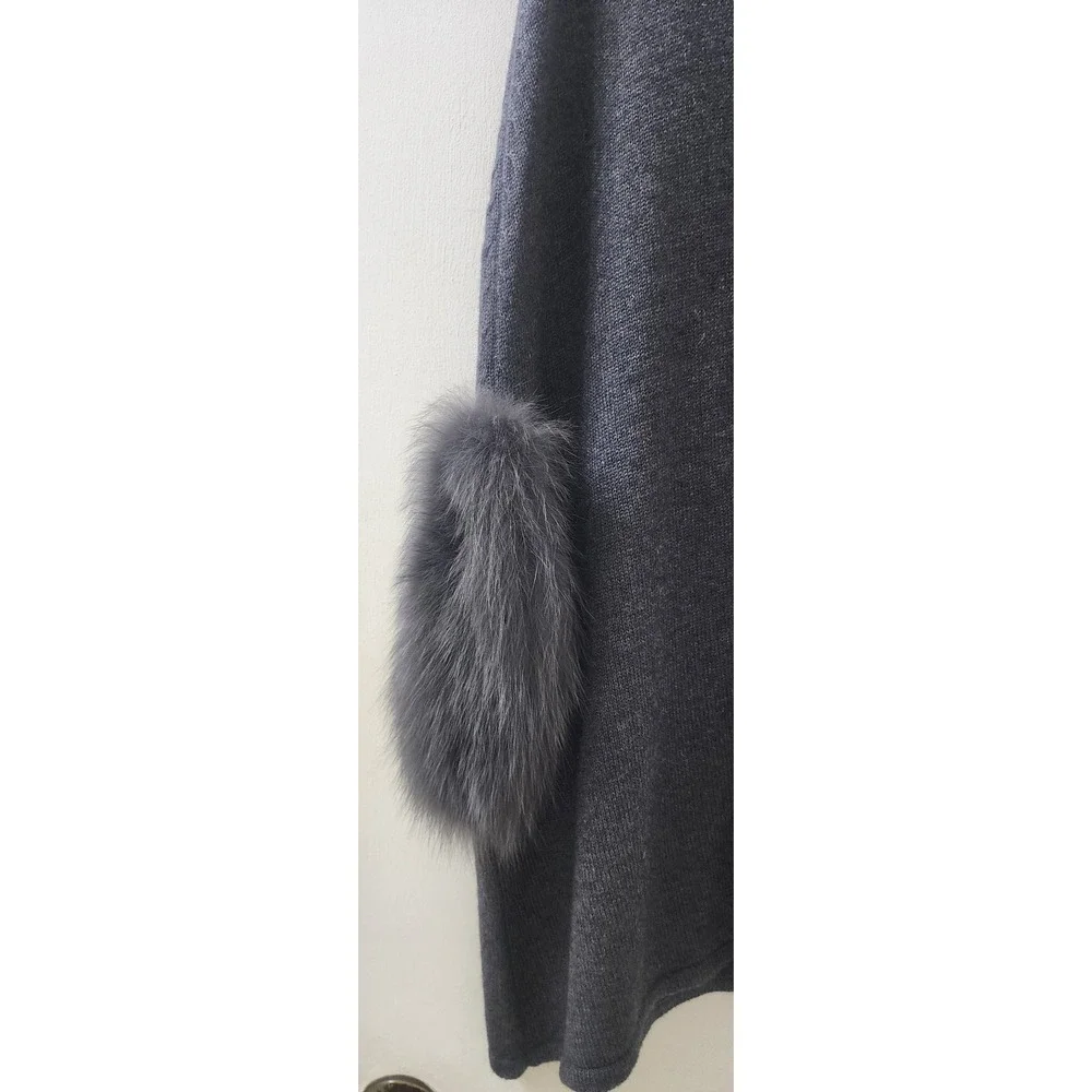 Belle Fare Charcoal Gray Wool Blend Knit Poncho Genuine Fox Fur‎